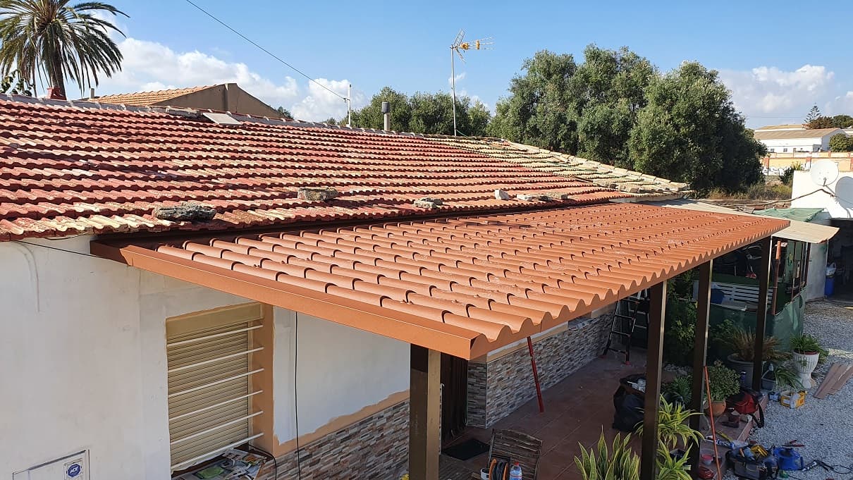 porche-panel-teja-rojo-8004-ironlux (6)