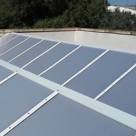 policarbonato con protección UV