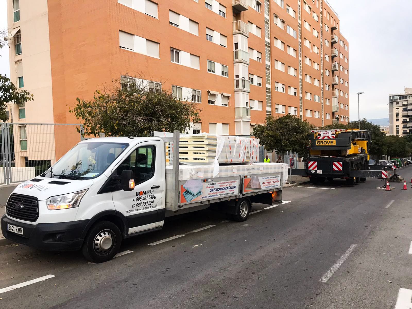 Transporte con grúa