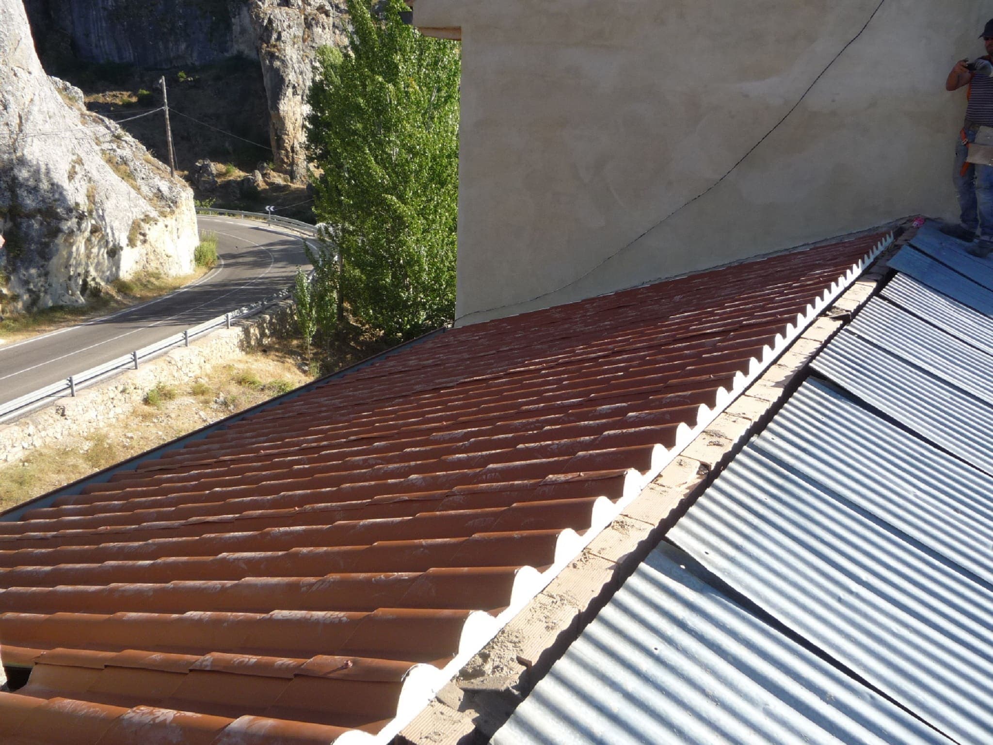 Sustitución tejado de chapa por Panel Imitación teja