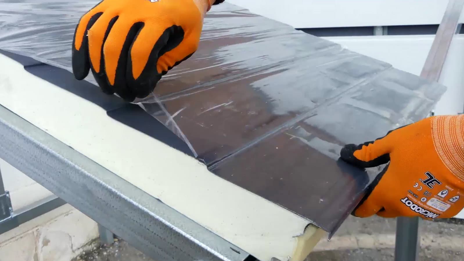 mantenimiento panel sandwich ironlux