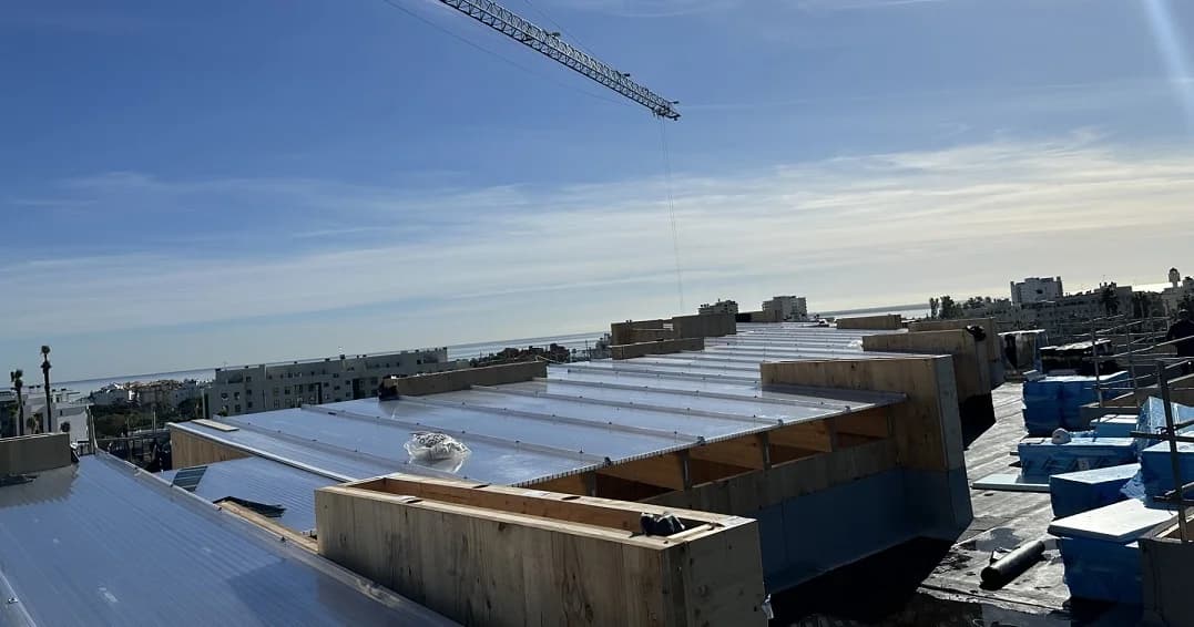 Proyecto Instalación Lucernario Continuo greca llena