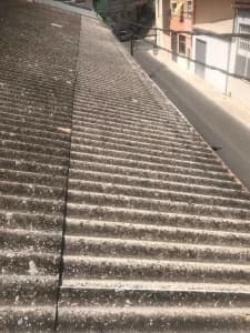 Cubierta de fibrocemento deteriorada antes del doblaje
