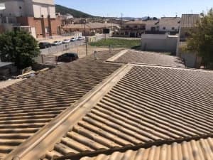 Rehabilitación de cubierta con panel teja en Valencia
