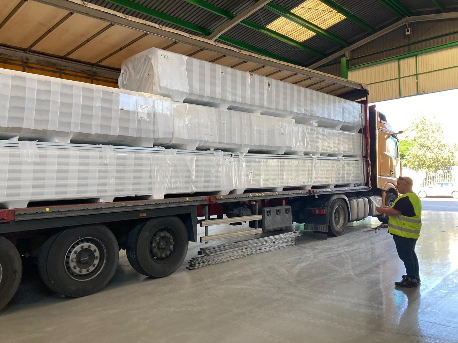 Septiembre: El Momento Perfecto para Comenzar Nuevos Proyectos con Ironlux Valencia