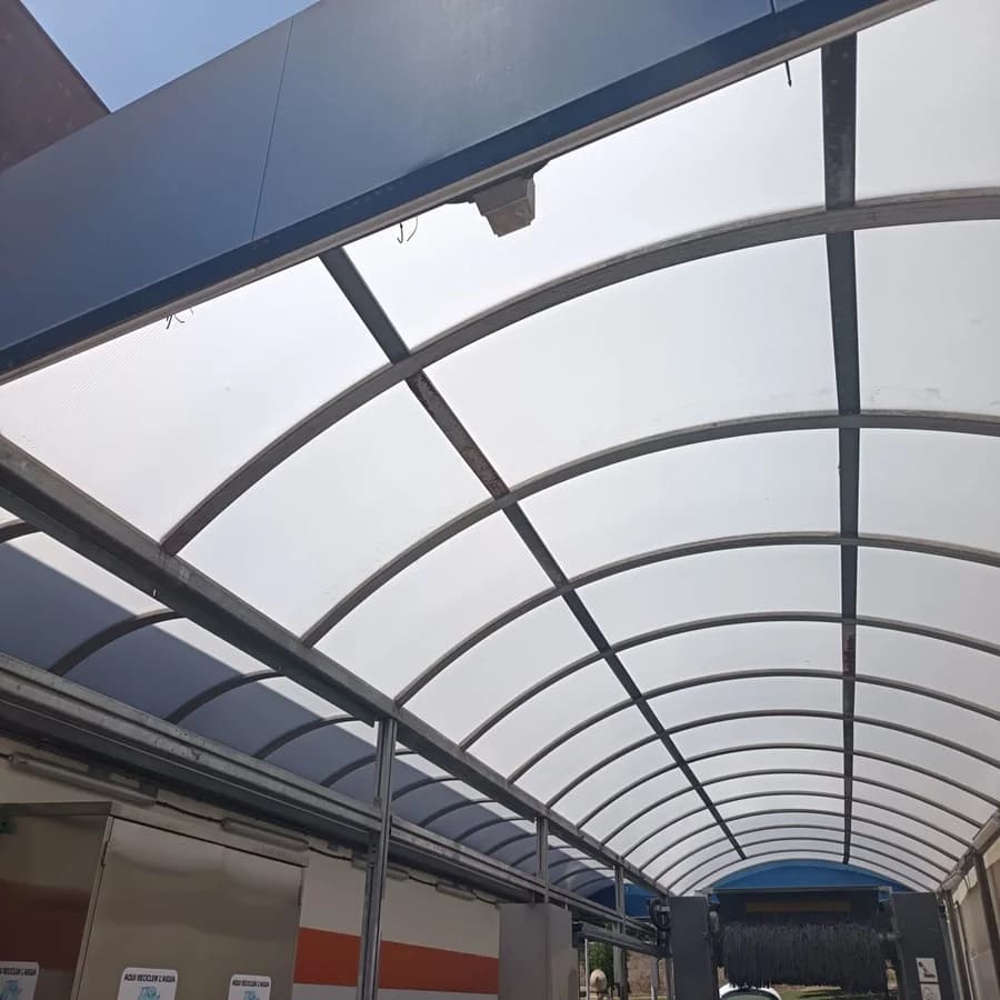 policarbonato celular + cliniwall ironlux 2025 (3)