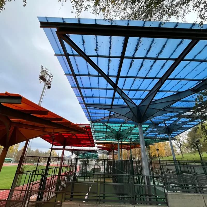 cerramientos pistas padel con policarbonato ironlux