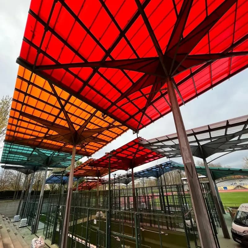 cerramientos pistas padel con policarbonato ironlux