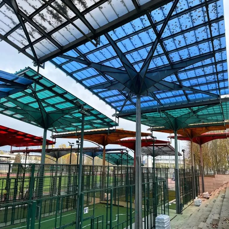 cerramientos pistas padel con policarbonato ironlux
